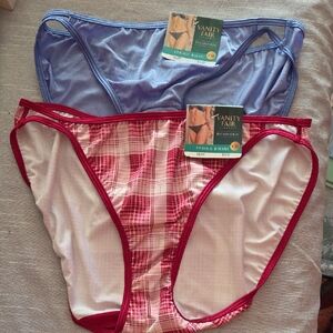 Vanity Fair Women's Illumination String Bikini Panties - Set Of 2 Size 8 XL
